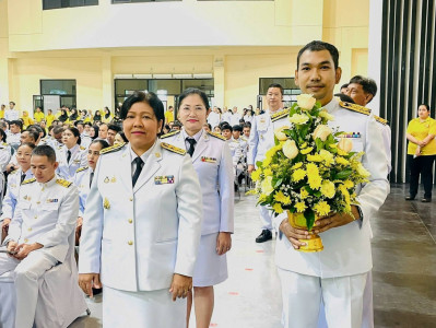 เข้าร่วมพิธีวางพานพุ่มดอกไม้สด เนื่องในวันพระบิดาแห่งฝนหลวง ... พารามิเตอร์รูปภาพ 1