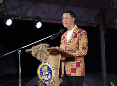 ร่วมเดินแบบแฟชั่นโชว์ผ้าลายพระราชทานผ้าลายอัตลักษณ์ของจังหวัดนราธิวาส ... พารามิเตอร์รูปภาพ 1