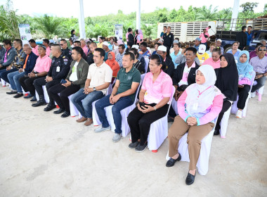 อธิบดีกรมส่งเสริมสหกรณ์ เป็นประธานในพิธีเปิดอาคารรวบรวมฯ ... พารามิเตอร์รูปภาพ 8