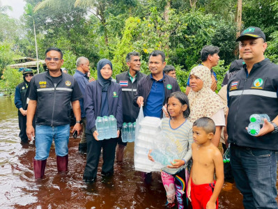 นายมนัส เทพรักษ์ รองอธิบดีกรมส่งเสริมสหกรณ์ ... พารามิเตอร์รูปภาพ 1